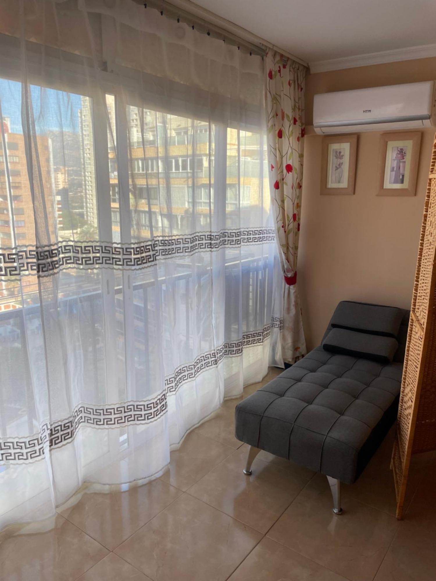 Bermudas-Turis Apartamentos 貝尼多姆 外观 照片