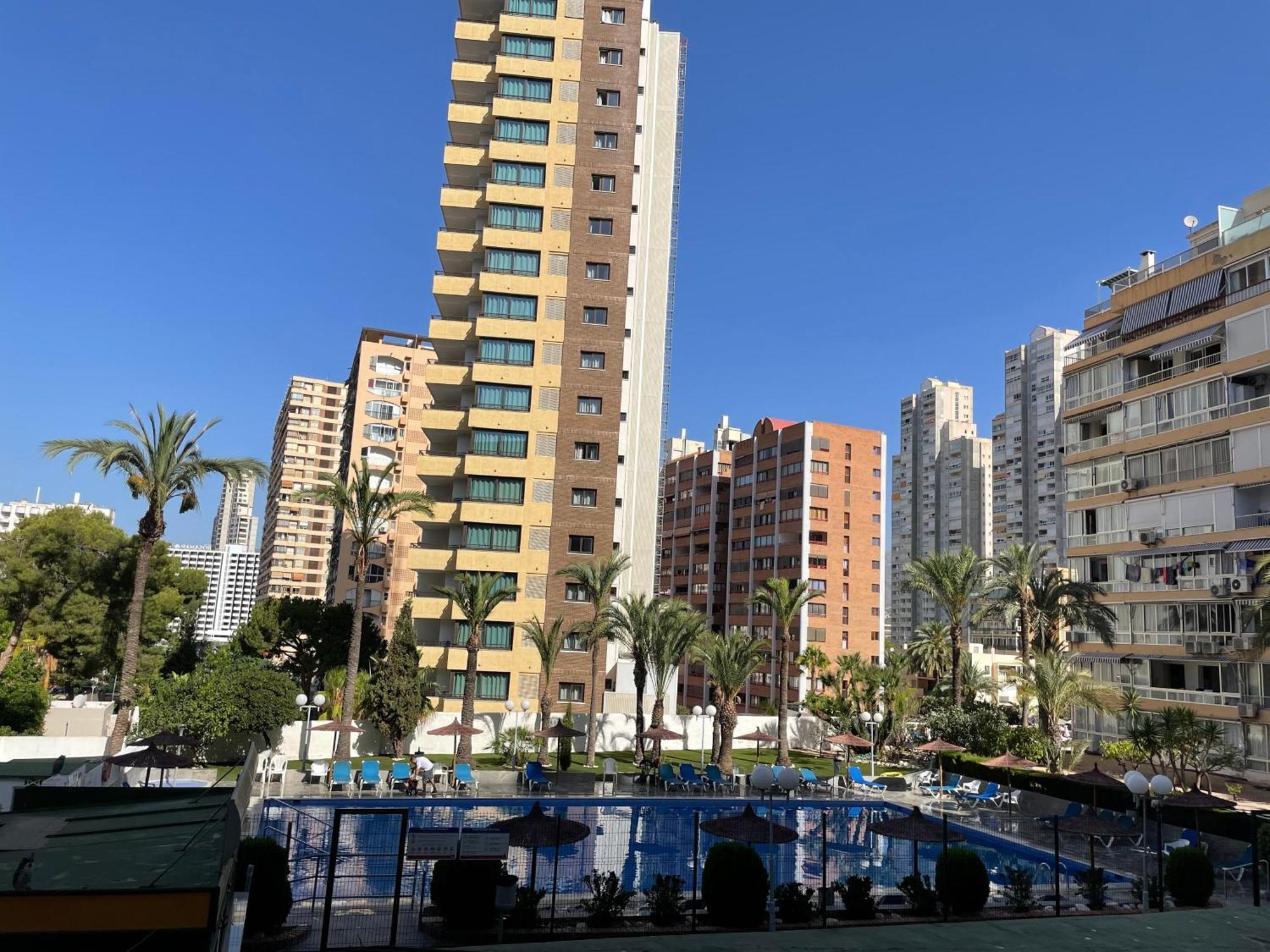 Bermudas-Turis Apartamentos 貝尼多姆 外观 照片